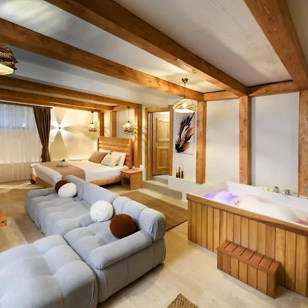 Ride And فندق Çeşme