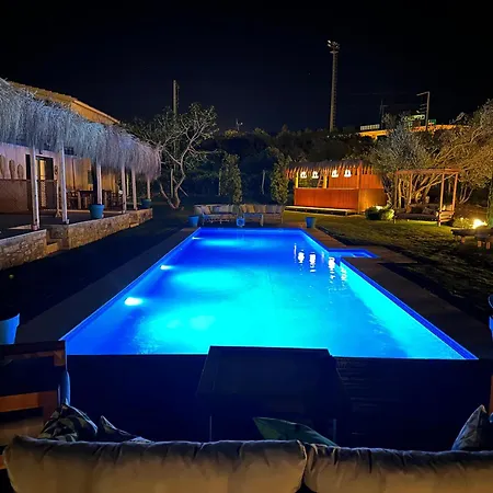 Ride And فندق Çeşme